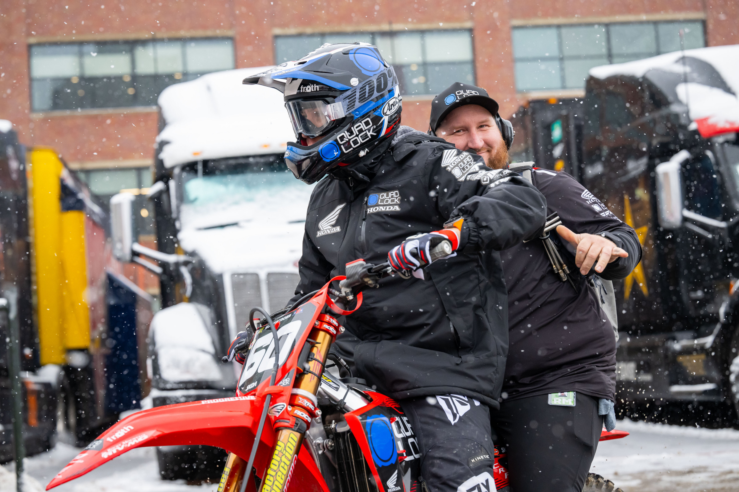 Mumford on his Quad Lock Honda.